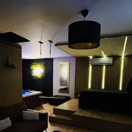 Sweet House Bed & Breakfast 4*