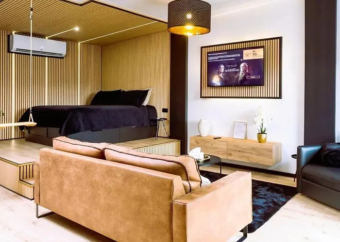 Sweet House Couette-café 3*